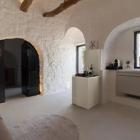 Trulli Damari * Locorotondo