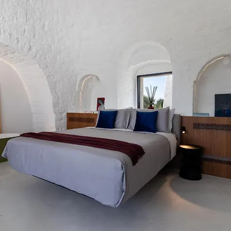 Trulli Damari Locorotondo