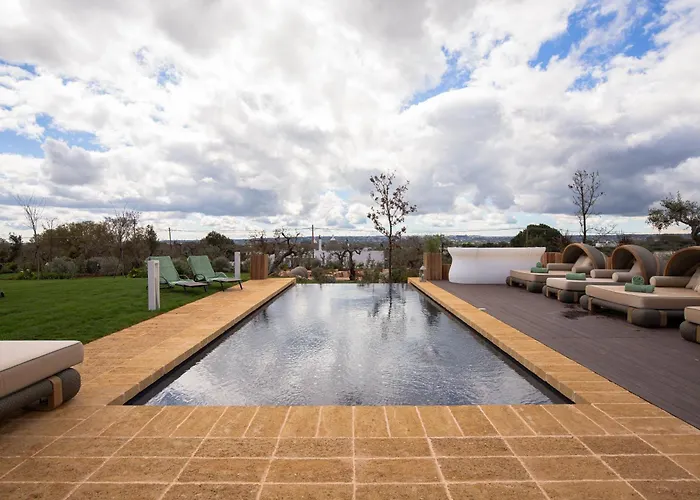 Курортный комплекс Trulli Damari